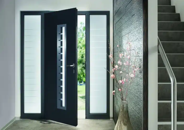 Porte d'entrée Hormann noir vue intérieur